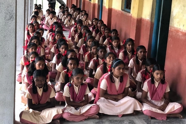 Sensibilisation dans les écoles Sensibilisation dans les écoles