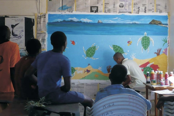 Fresque faites par des écoliers aux Comores